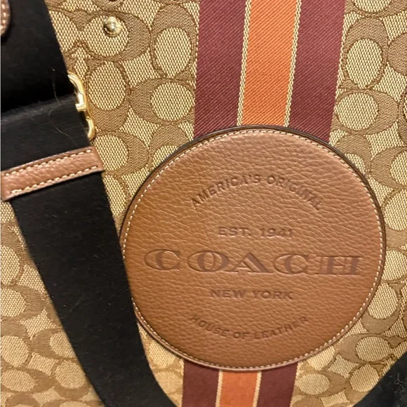 NWT COACH C8418 Dempsey Tote 40 In Signature Jacquard Stripe & Patch Bag Purse - Picture 3 of 17